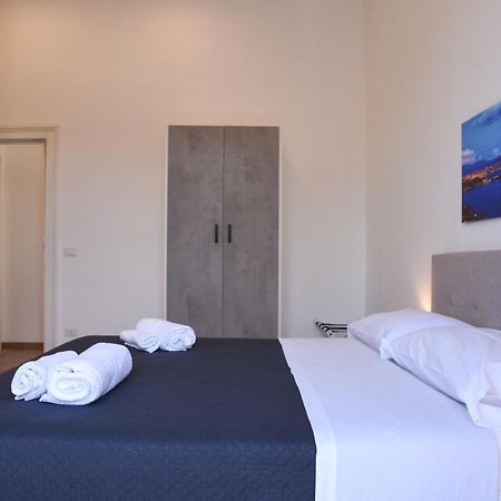 Ferienwohnung Downtown Umberto 74 Neapel Exterior foto