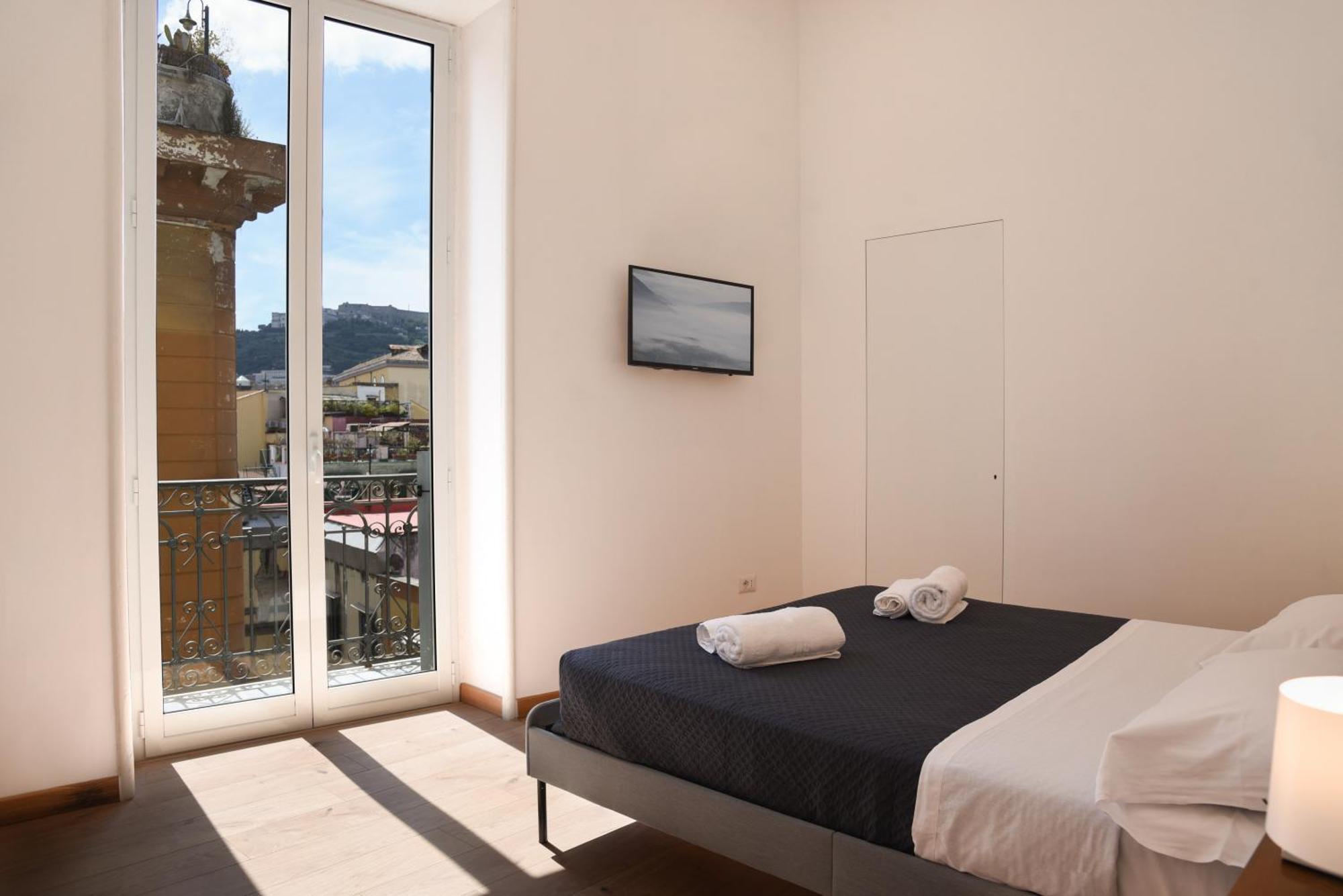 Ferienwohnung Downtown Umberto 74 Neapel Exterior foto