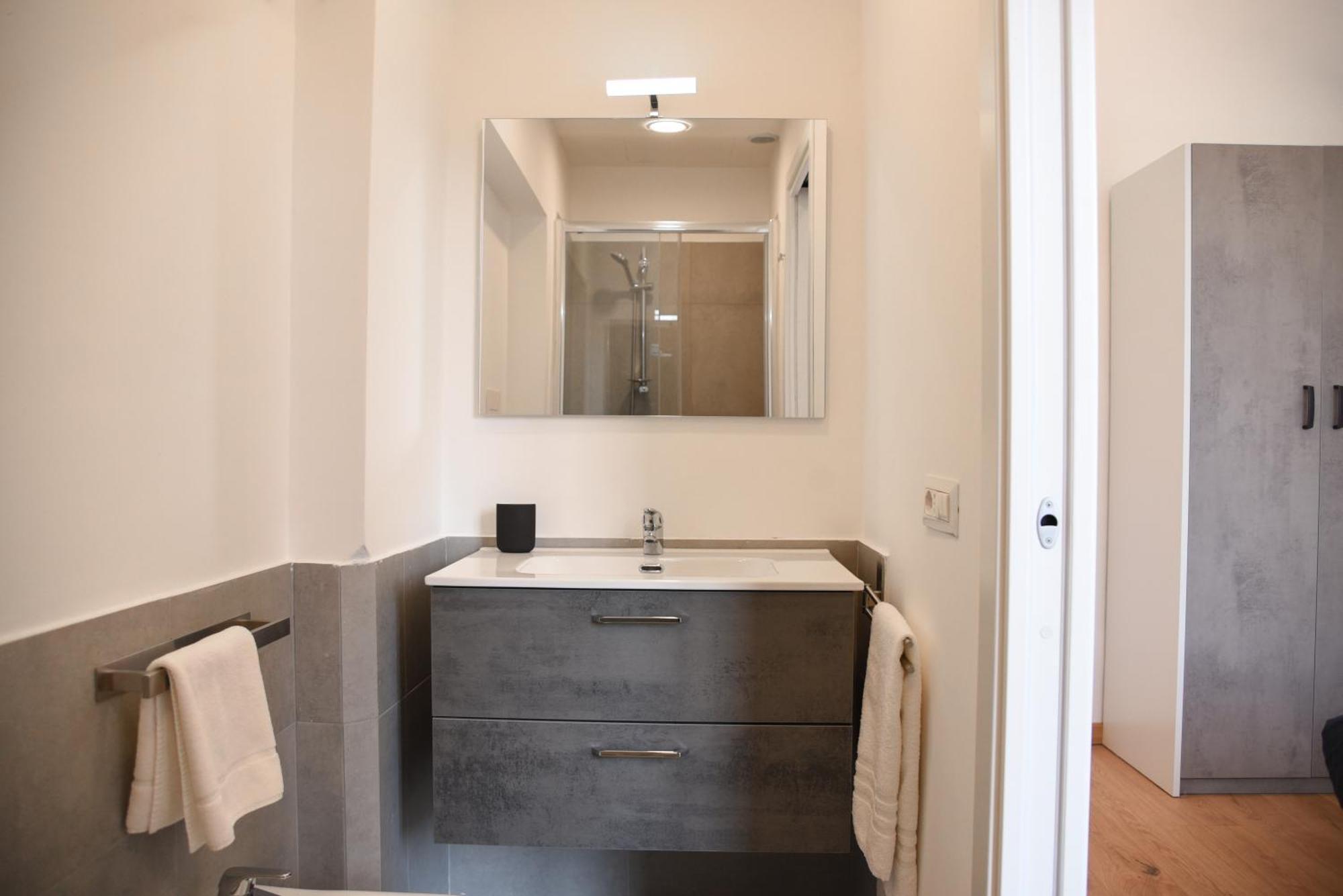 Ferienwohnung Downtown Umberto 74 Neapel Exterior foto