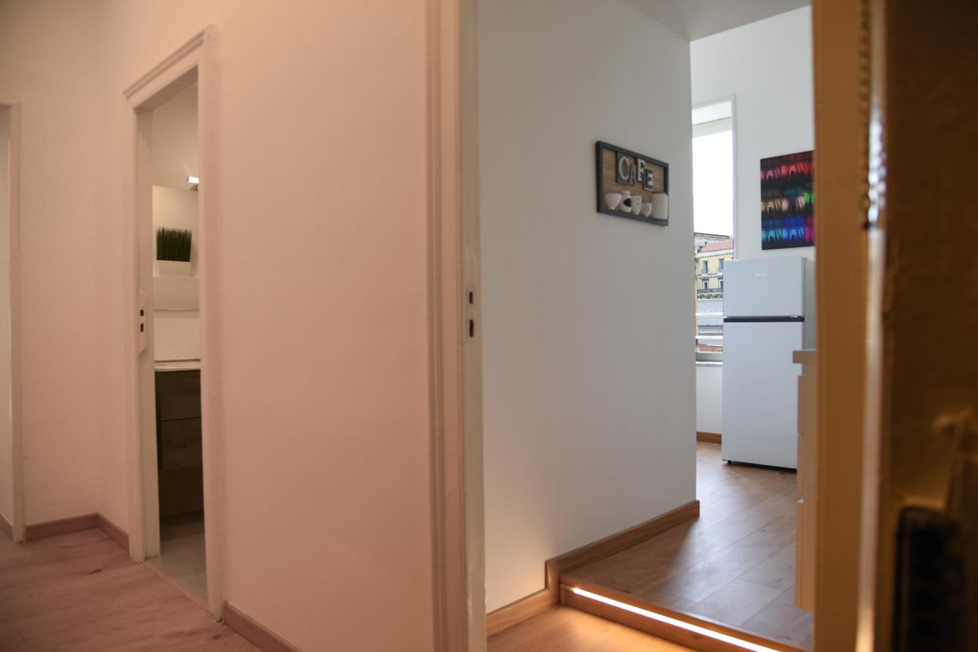 Ferienwohnung Downtown Umberto 74 Neapel Exterior foto